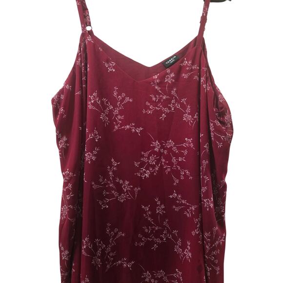 Torrid Burgundy Floral Foxy Cami – Size 2 Plus Size Adjustable Strap Tank Top - Picture 2 of 5